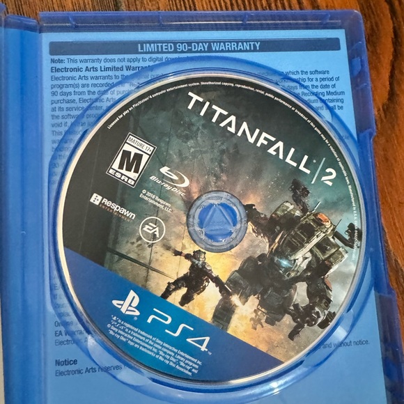 PS4 Titanfall 2 game . - Picture 4 of 4